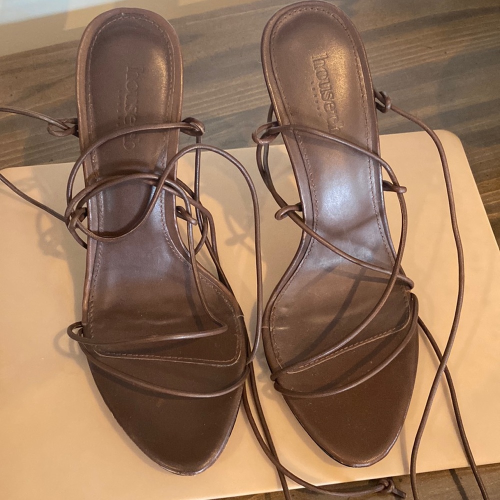 House of cb brown laced heels